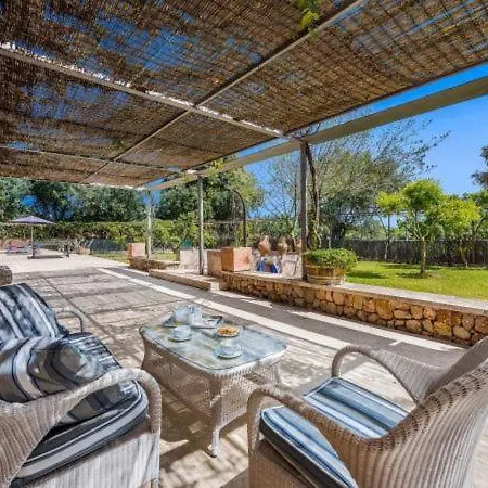 Sleeps 5 With Pool Air Con And Wifi *